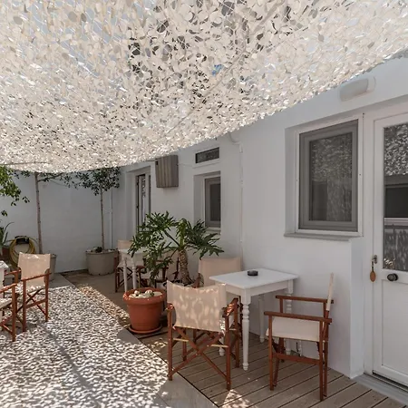 A Tinian 5 3* Tínos