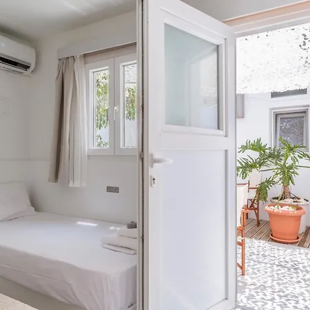 Πανσιόν A Tinian 5 3*