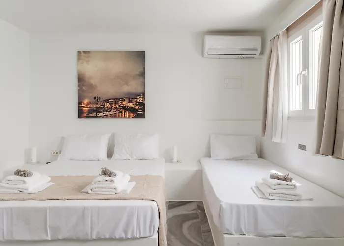 A Tinian 5 Konukevi Tínos